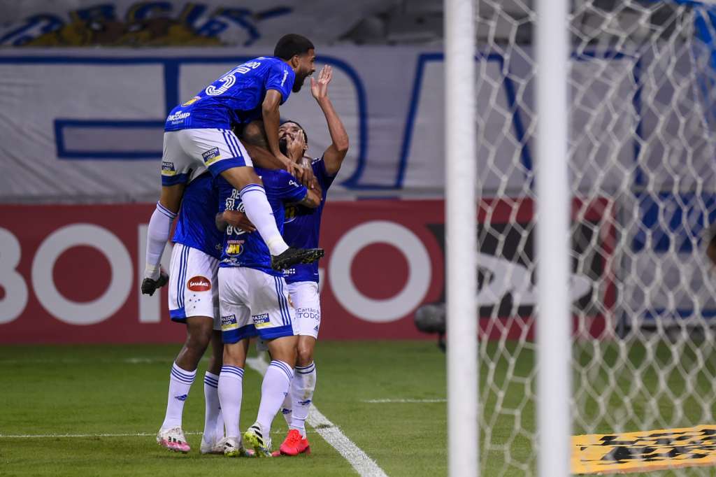 Cruzeiro quebra jejum de vitórias