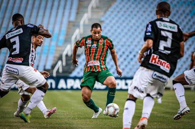 Operário levou a melhor sobre o Sampaio Corrêa (Foto: Lucas Almeida)