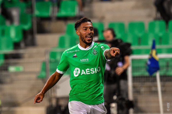 FRANCÊS: Saint-Ettiene mantém 100% e aproveita tropeço do Nice para assumir a ponta