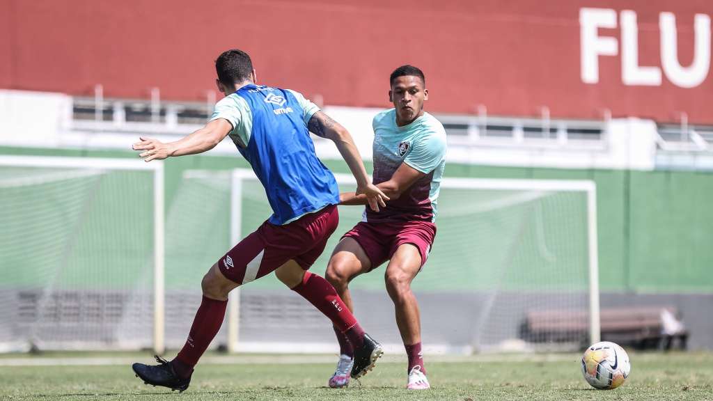 Sem Fred, Fluminense recebe o Corinthians e quer encerrar sequência negativa