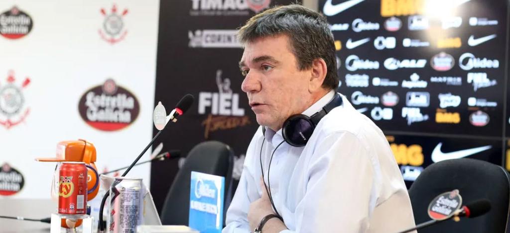 Corinthians lamenta protesto da Fiel e diz ter “plena confiança no grupo”