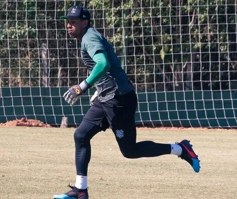 O goleiro Sidão pode voltar ao time titular do Figueiriense
