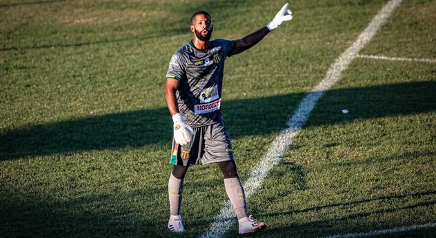 Recuperado de Covid-19, goleiro fica à disposição no Sampaio Corrêa