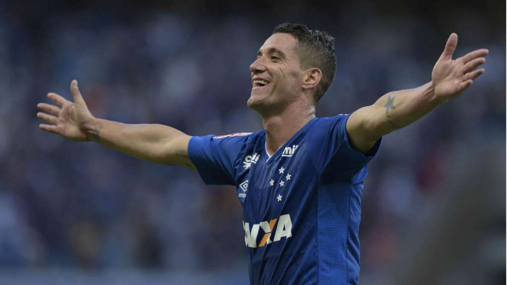 Thiago Neves era ídolo do Cruzeiro