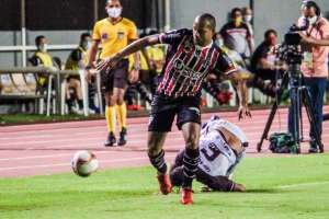 Jacuipense-BA 0 x 0 Ferroviário-CE - Santa Cruz-PE sorri e lidera o Grupo A