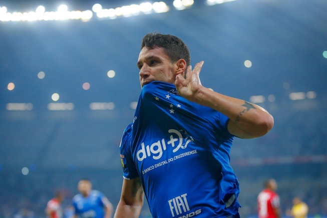 Reviravolta! Após pressão da torcida, Atlético desiste de Thiago Neves
