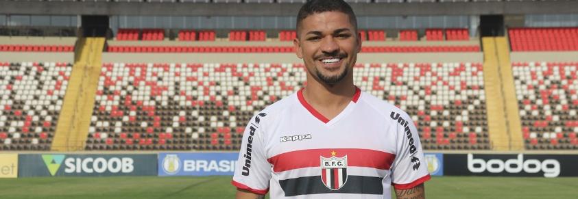 Série B: Botafogo apresenta oficialmente ex-atacante do Cruzeiro