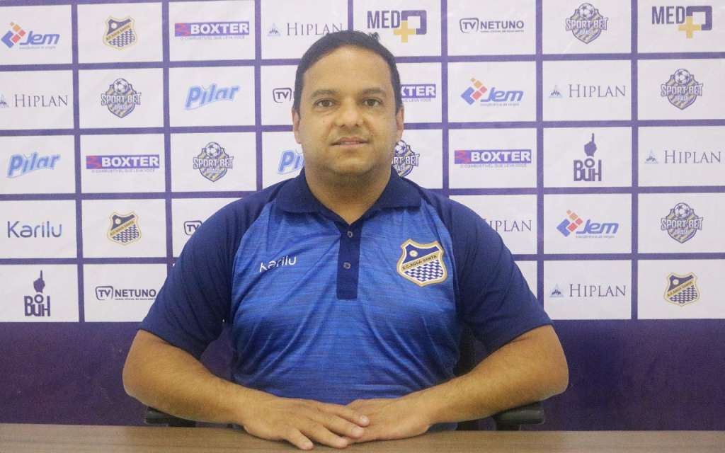 Júlio Rondinelli chega ao Água Santa