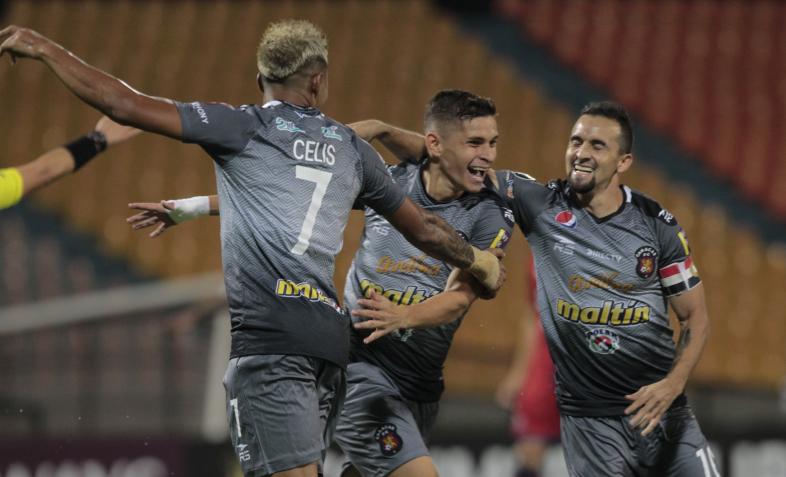 LIBERTADORES: Em dia de Palmeiras e Inter, Caracas e Estudiantes vencem