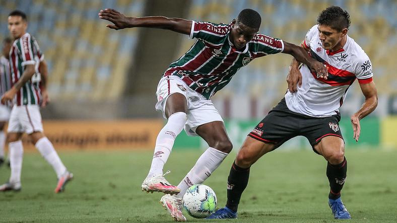 Luiz Henrique fez seu segundo jogo como titular do Fluminense