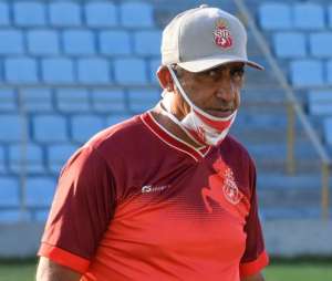 Após deixar clube da Série C, técnico analisa proposta