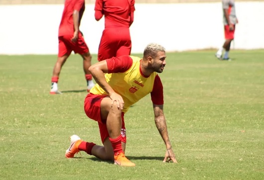 Série B: Ex-atacante da Ponte Preta e zagueiro são liberados pelo CRB