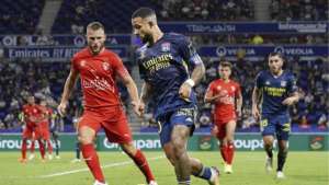 FRANCÊS: Lyon volta a decepcionar e fica no empate sem gols com o Nimes