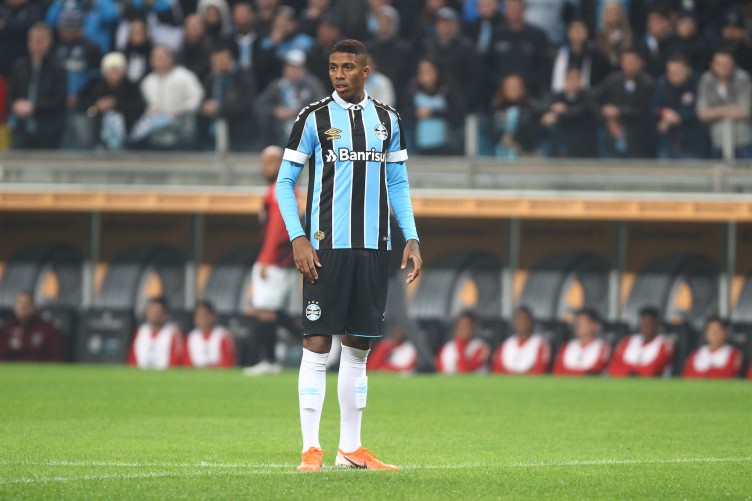 Palmeiras sonha com meia do Grêmio, de R$ 765 milhões