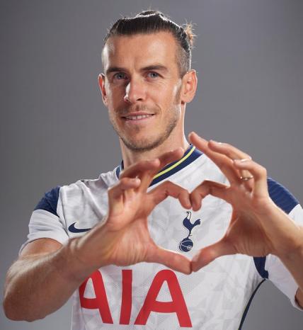 Encostado no Real Madrid, Bale é oficializado em clube inglês