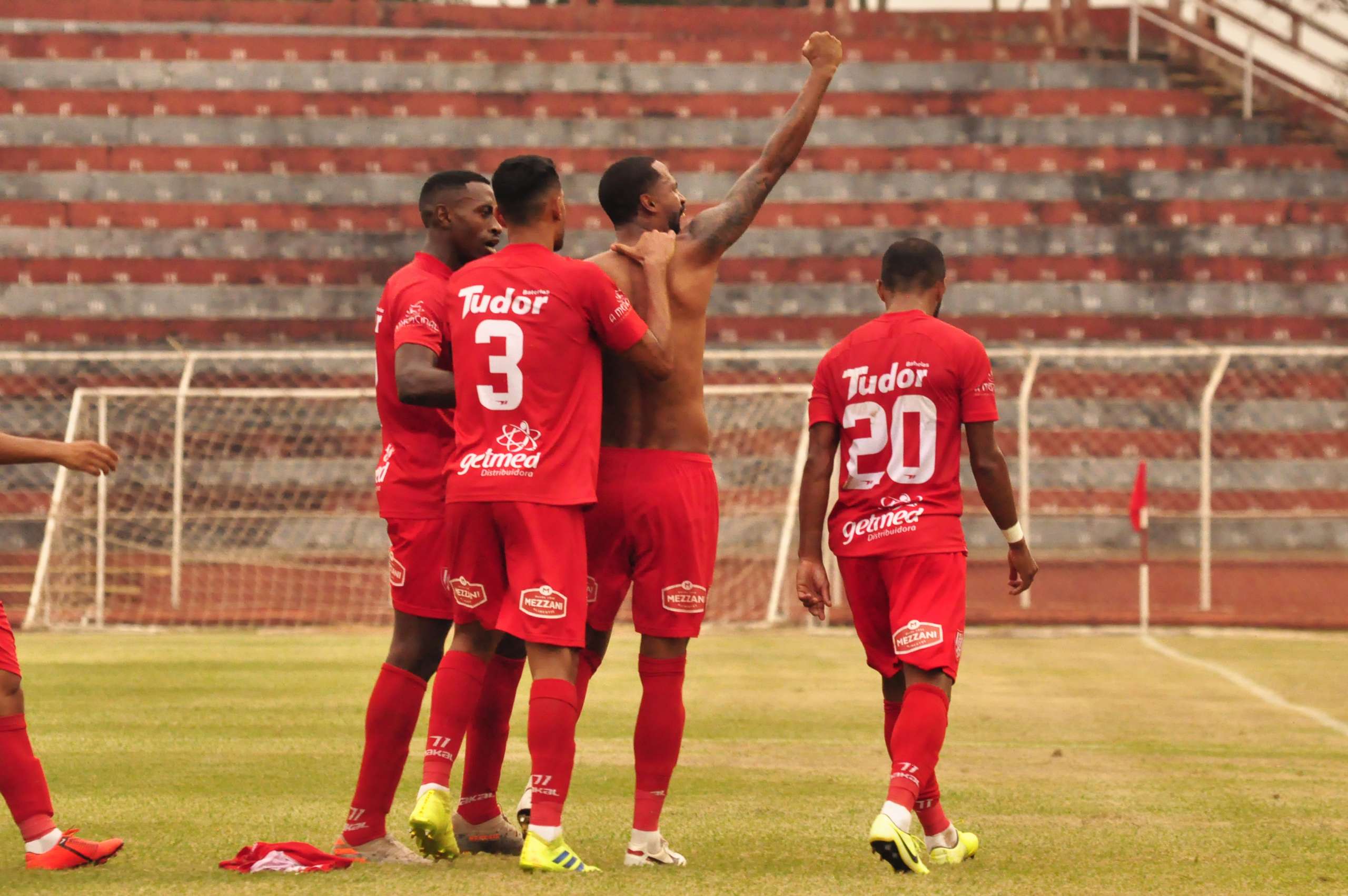 Noroeste 2 x 3 Comercial – Jogão com direito a golaço e lances bizarros na A3