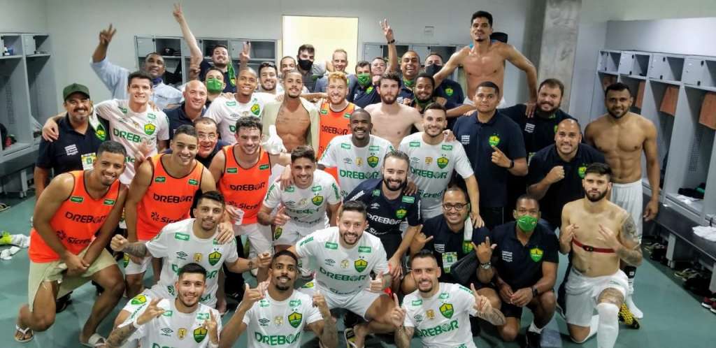 Cuiabá segue na liderança da Série B