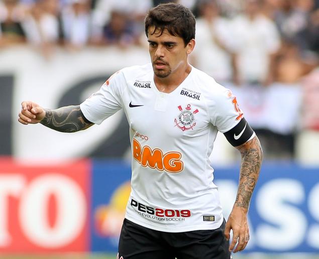 Se apertar, chama o Fagner. (Foto: Rodrigo Coca/Agência Corinthians)