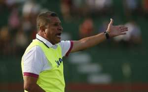 Série D: Time baiano demite técnico após estreia e fecha com campeão estadual de 2011