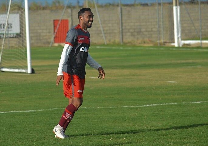 Copa do Brasil: Volante quer CRB com intensidade máxima para se classificar