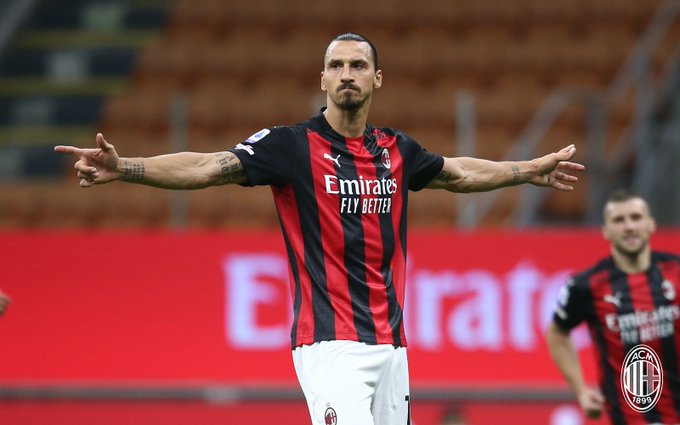 ITALIANO: Com dois gols de Ibrahimovic, Milan estreia com vitória sobre Bologna