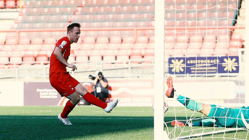 Rival de Tottenham na Copa da Liga revela casos de covid-19 em véspera de jogo