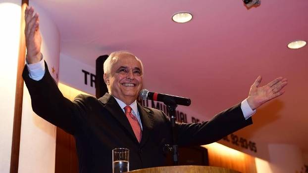 Com coronavírus, Presidente de grande clube do Brasileirão deixa UTI