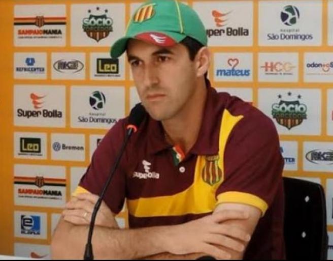 Léo Condé: goleada após persistência