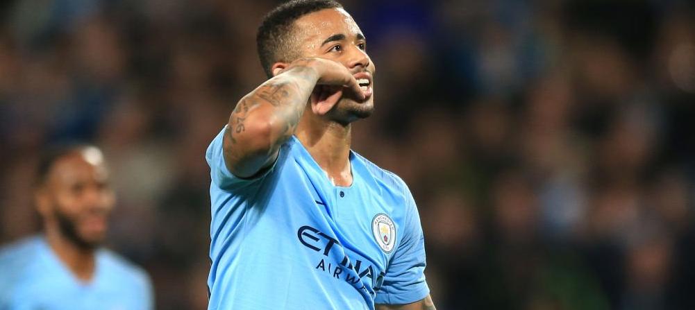 Gabriel Jesus passa Coutinho e vira  2º brasileiro com mais gols no Inglês