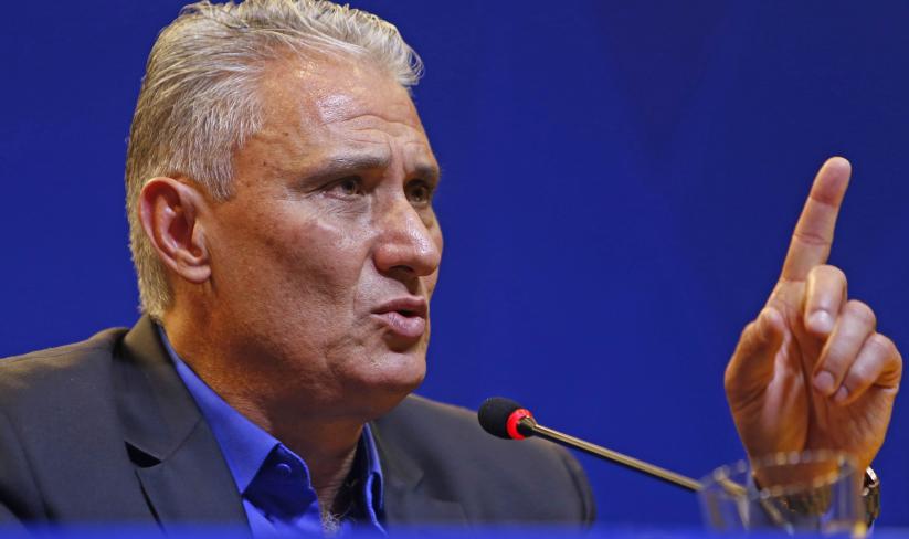 Tite revela estar de olho em outro palmeirense e lamenta falta de jogos contra europeus
