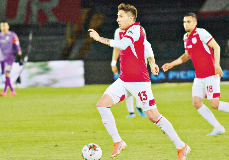 Lanterna do Brasileirão confirma contratação do volante colombiano