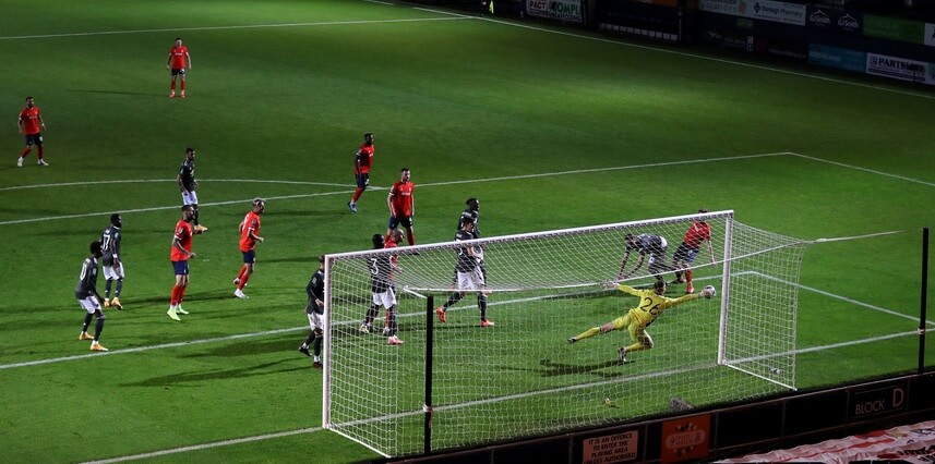 COPA DA LIGA INGLESA: Manchester United ganha sem brilho e avança