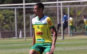 Bahia acerta contratação de zagueiro que estava em time da Série D