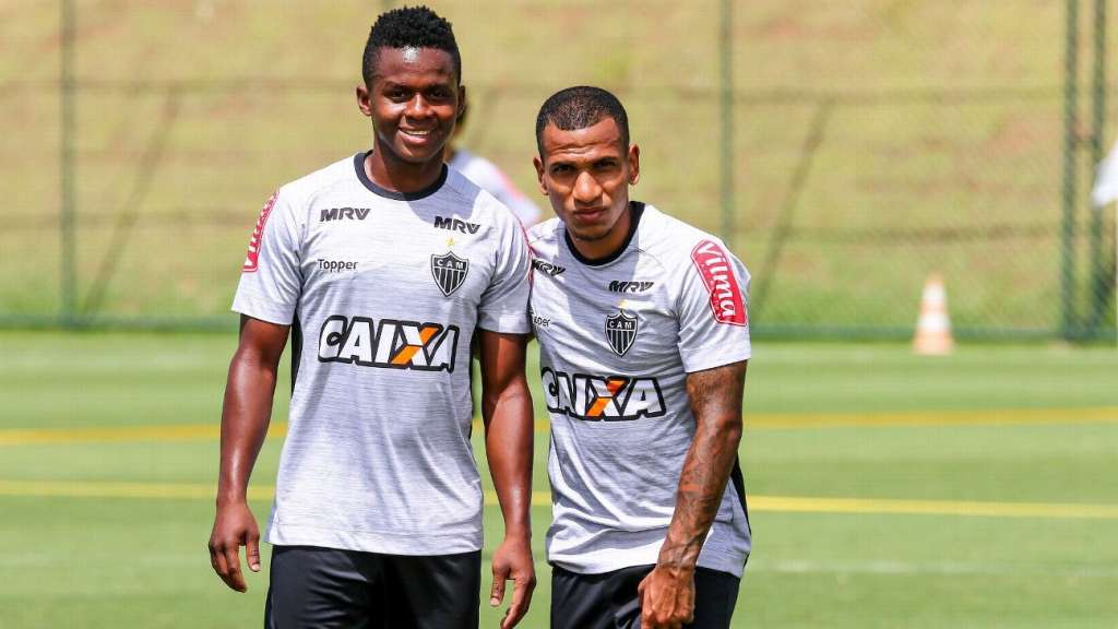 Corinthians reúne a dupla Cazares e Otero que deu o que falar no Atlético-MG