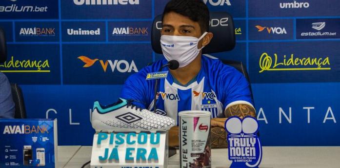 Dirigentes do Avaí jogam toda a responsabilidade em cima do novo reforço