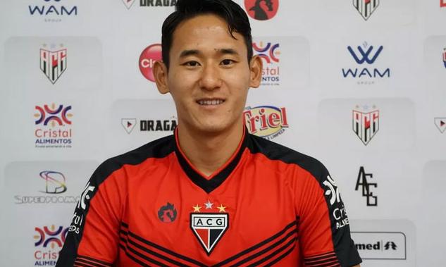 Titular do Atlético-GO quer “furar defesa do Fluminense” para pegar vaga