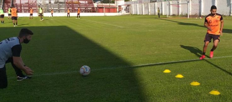 Série D: Técnico do São Luiz tem dúvida com volante para pegar o São Caetano