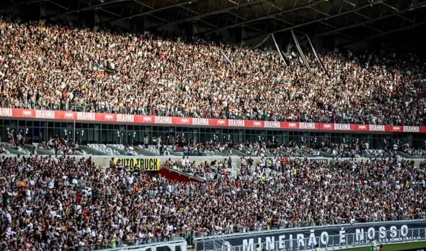 Prefeitura de Goiás sinaliza de forma positiva para volta de torcida; Governo veta