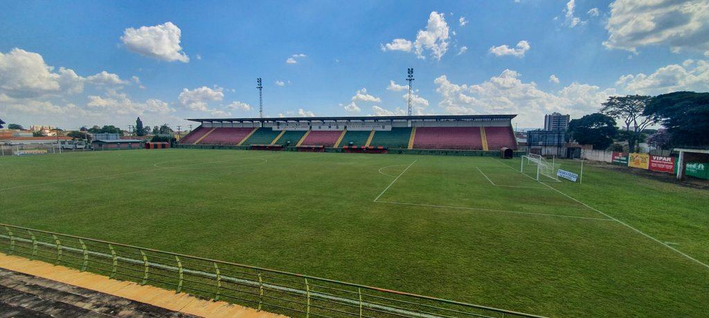 Estádio Benitão recebe a partida entre Velo Clube x Grêmio Osasco (Foto: Divulgação)