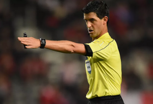 Árbitro 'calouro' em Eliminatórias vai apitar estreia do Brasil contra a Bolívia