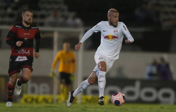 Goiás demonstra interesse em volante do Red Bull Bragantino