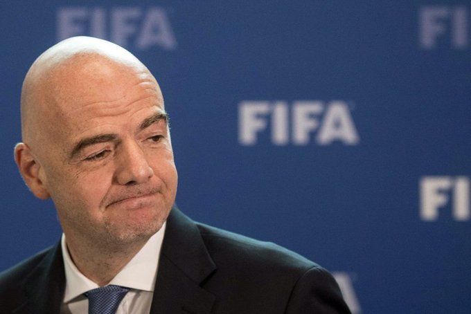 Infantino aponta saúde como prioridade número 1 para a volta do público aos jogos