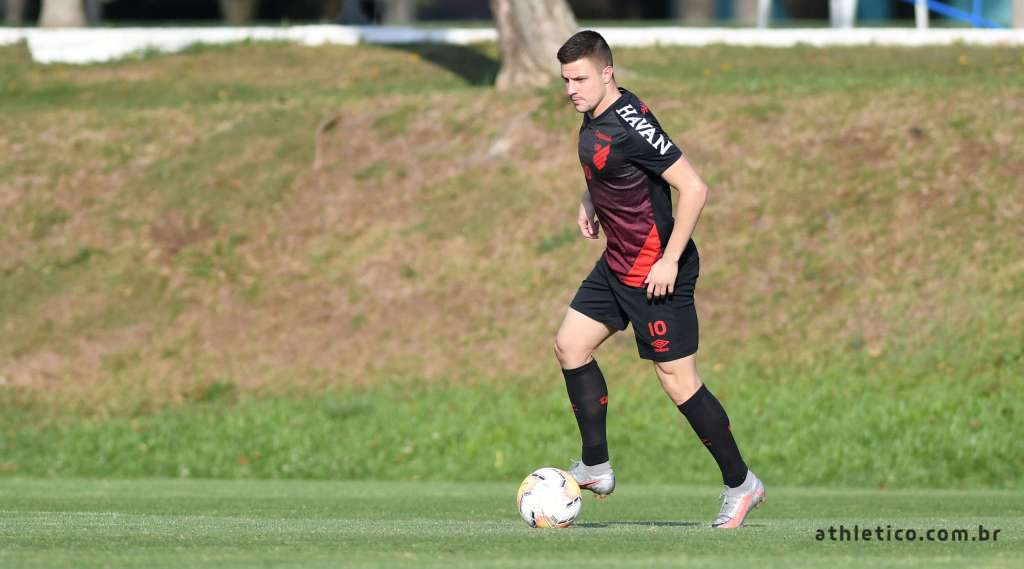 Renato Kayzer já foi relacionado para o jogo (Foto: Fabio Wosniak/Site Oficial)