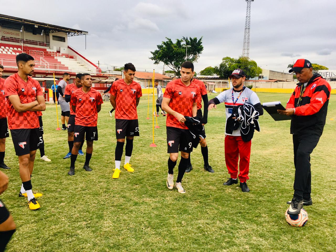 Comercial x Primavera – Bafo busca confirmar vaga e Fantasma mira o G8