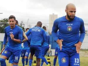 Dividido, São Caetano pode poupar na Série D para 