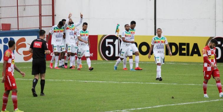  Volta Redonda-RJ e Brusque-SC fazem duelo direto pela liderança do Grupo B