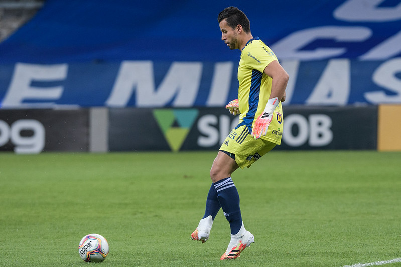 Fábio confirma pressão no Cruzeiro e avisa: “Estou acostumado em levar porrada”