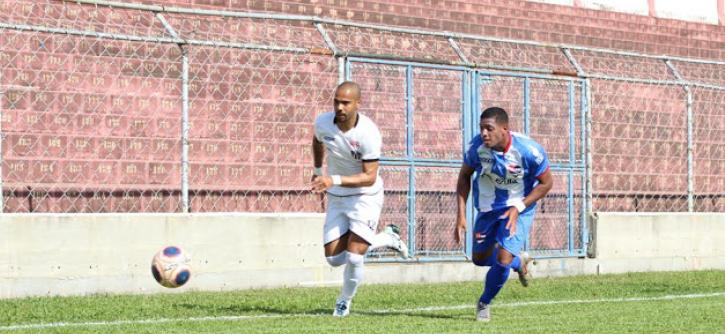 Nacional e São Bernardo perderam muitos gols. Foto: Brendow Felipe - ECSB Nacional e São Bernardo perderam muitos gols. Foto: Brendow Felipe - ECSB