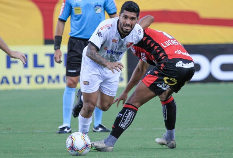 Vitoria soube virar em cima do Oeste. Foto: Letícia Martins - ECV