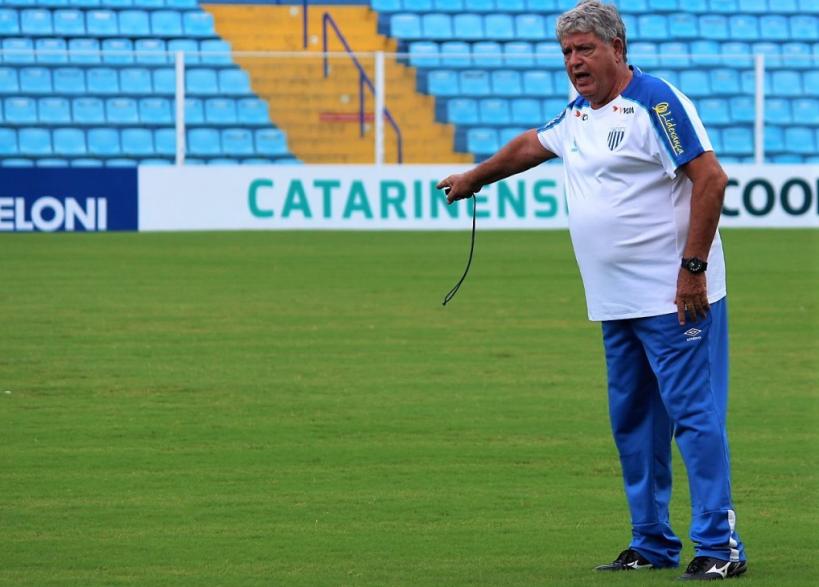 Avaí tentará vencer a 1ª contra o Figueirense na Ressacada na Série B de pontos corridos